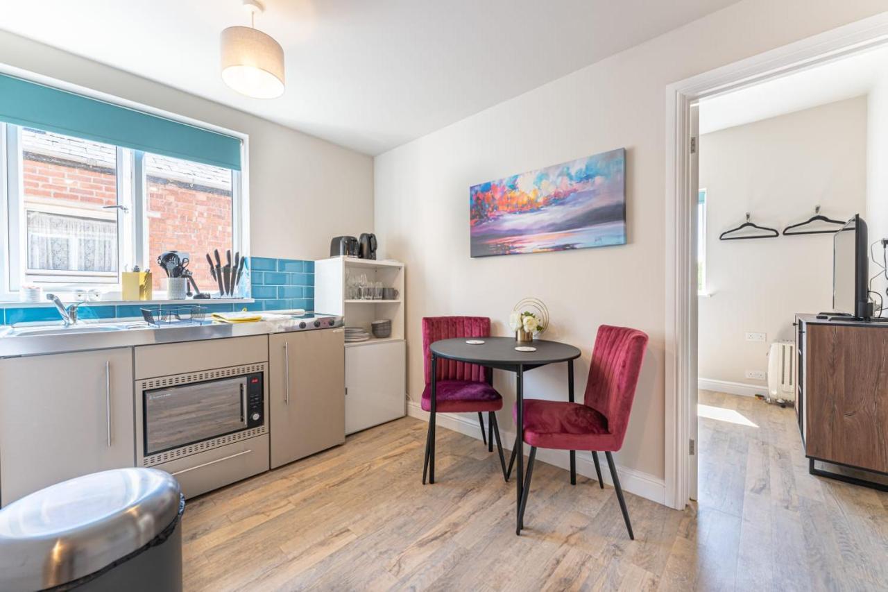 Superb One Bedroom Apartment In Coventry Cv1 *New* Eksteriør billede