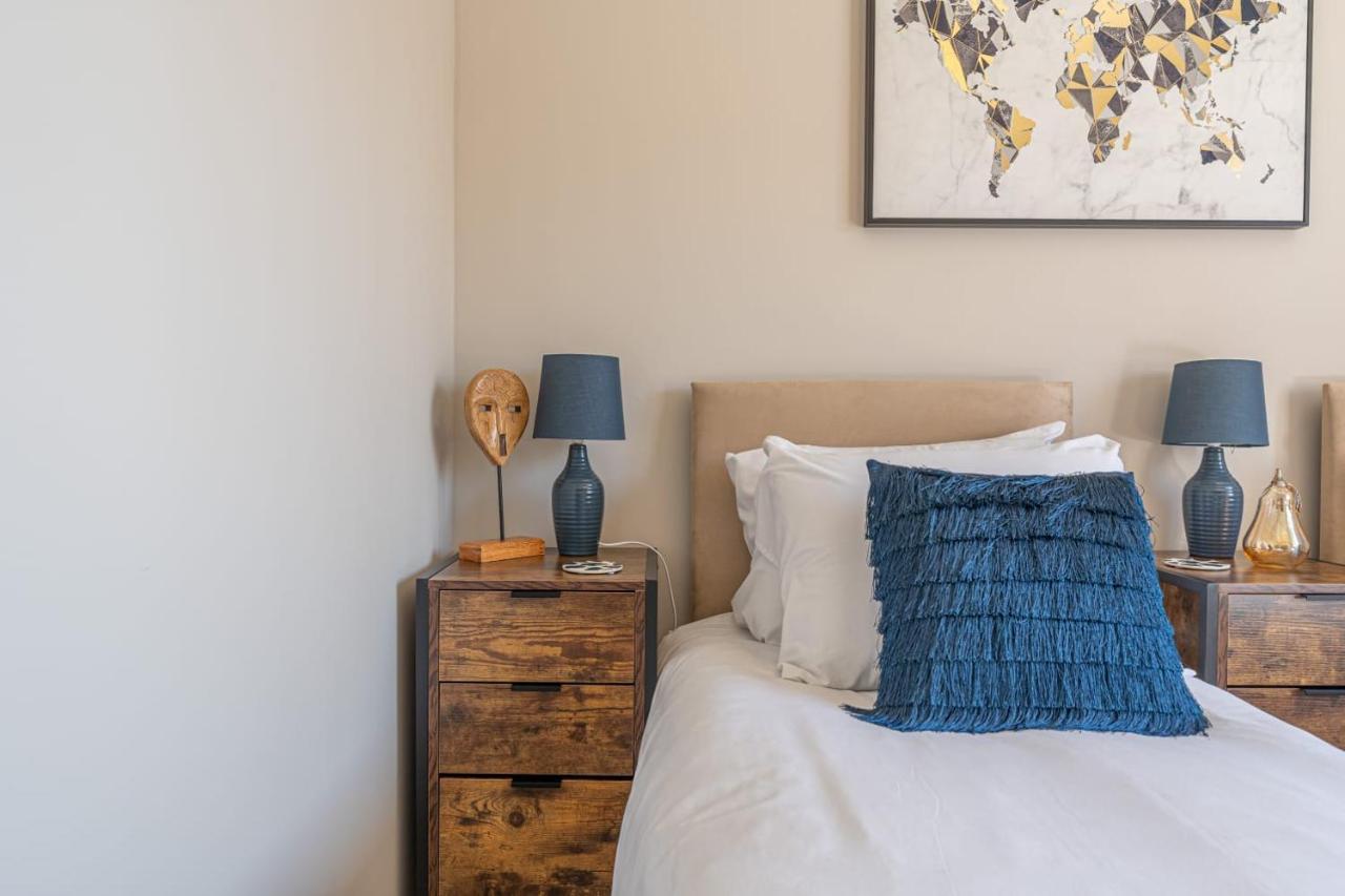 Superb One Bedroom Apartment In Coventry Cv1 *New* Eksteriør billede