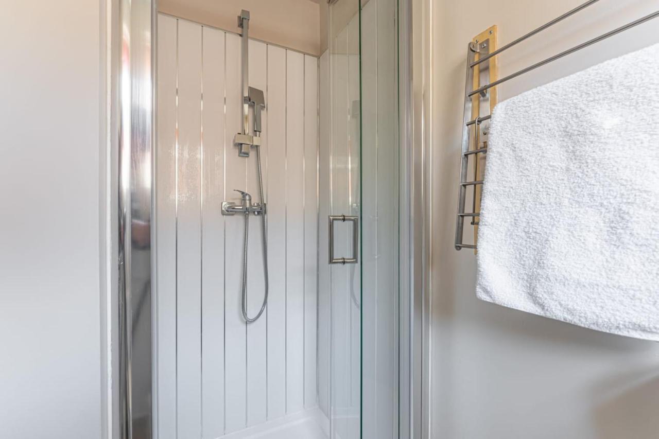 Superb One Bedroom Apartment In Coventry Cv1 *New* Eksteriør billede